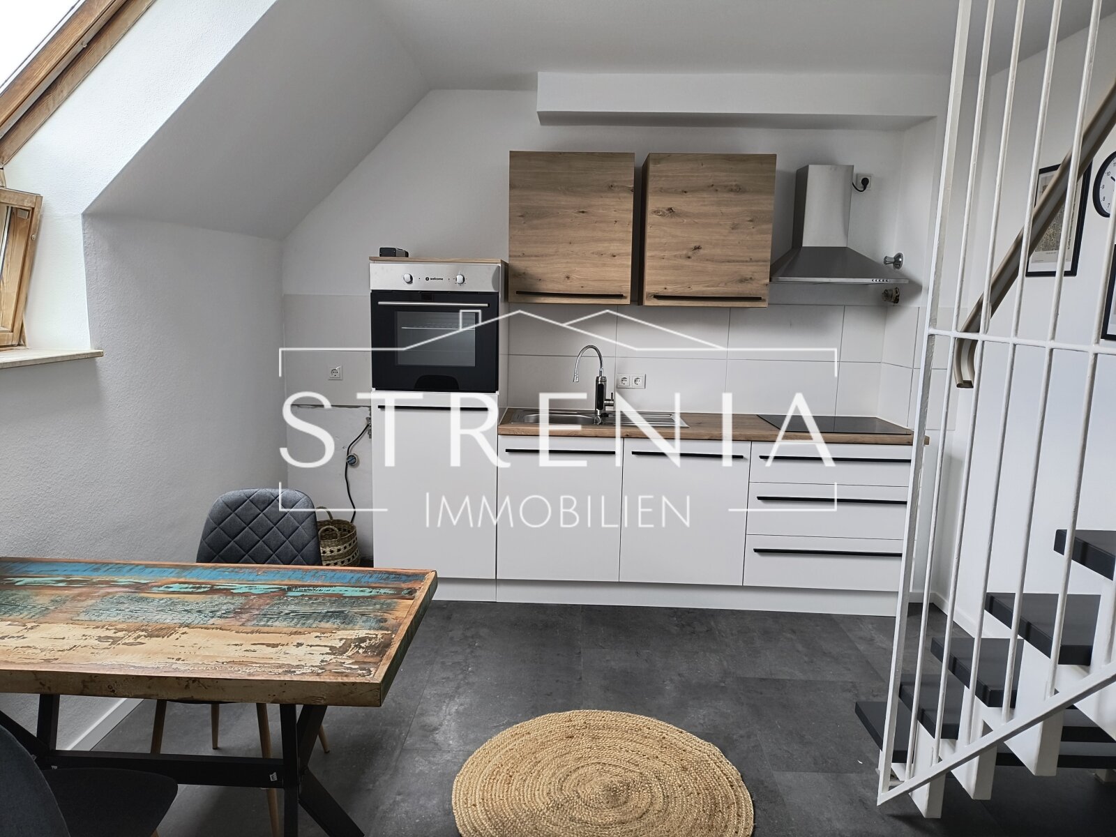 Vollmöblierte Maisonettewohnung zentral in Alzey