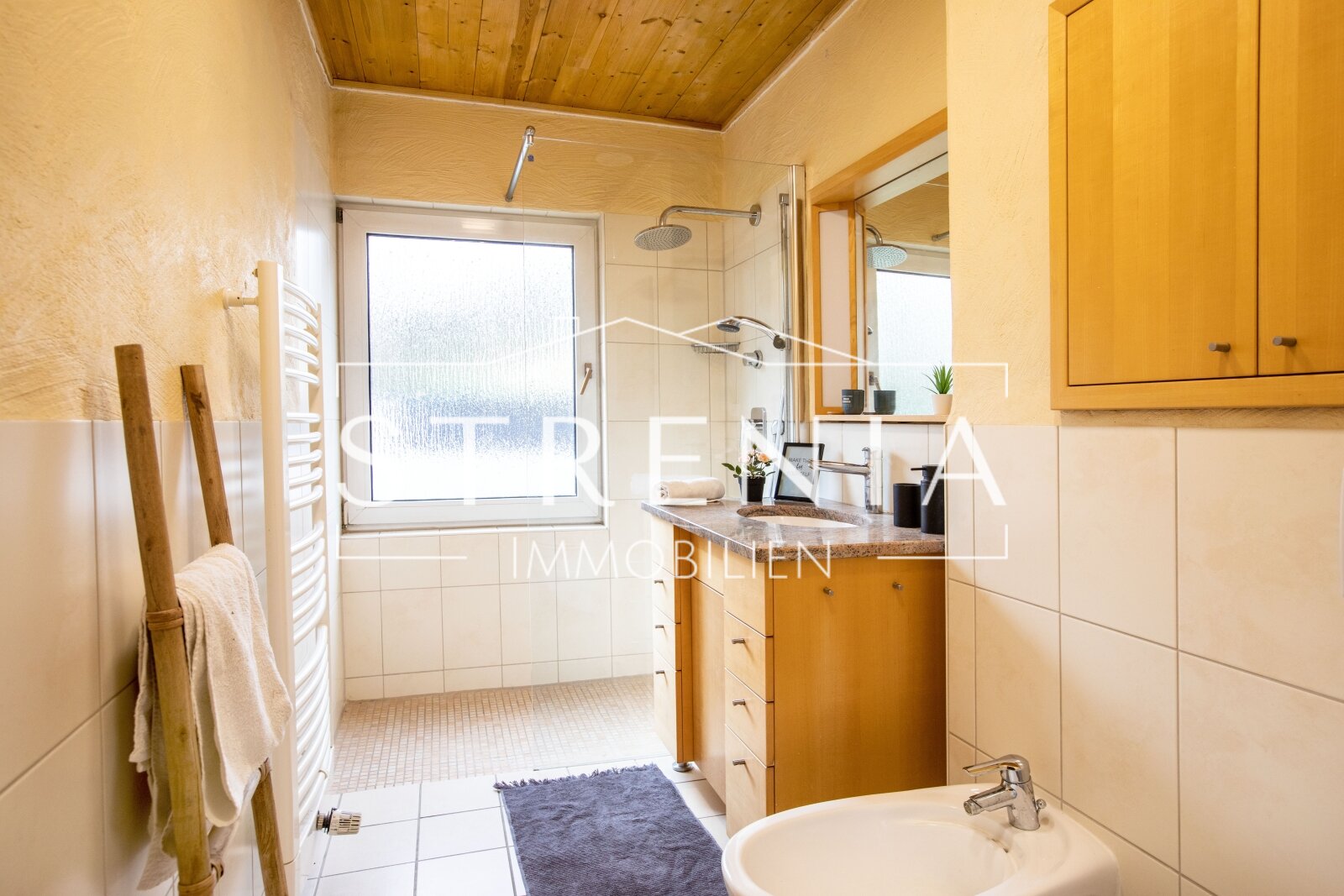 Familienidyll mit Fernblick – Großzügiges EFH mit Garten u. Garage in Andernach