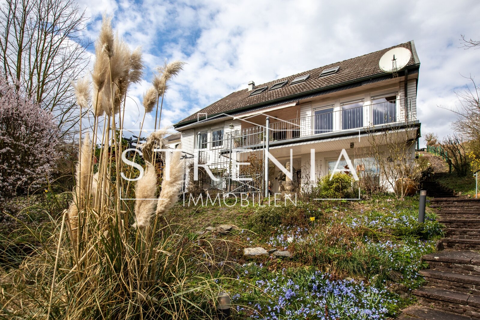Familienidyll mit Fernblick – Großzügiges EFH mit Garten u. Garage in Andernach