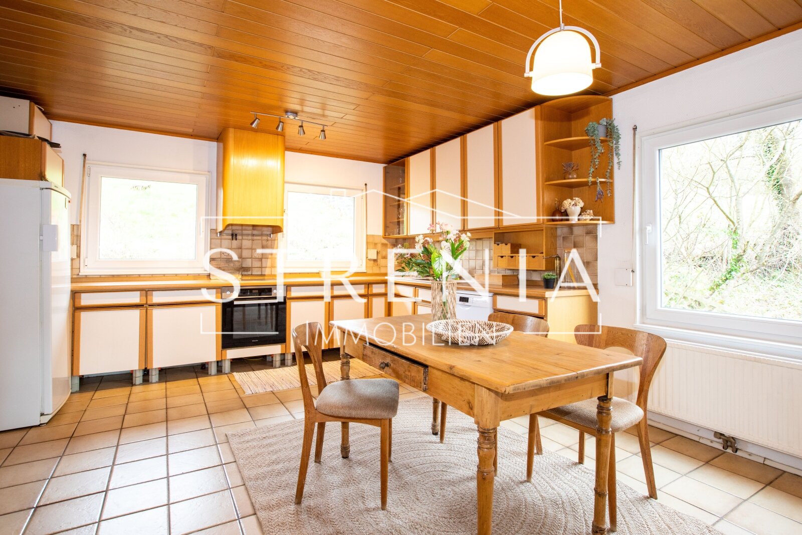 Familienidyll mit Fernblick – Großzügiges EFH mit Garten u. Garage in Andernach