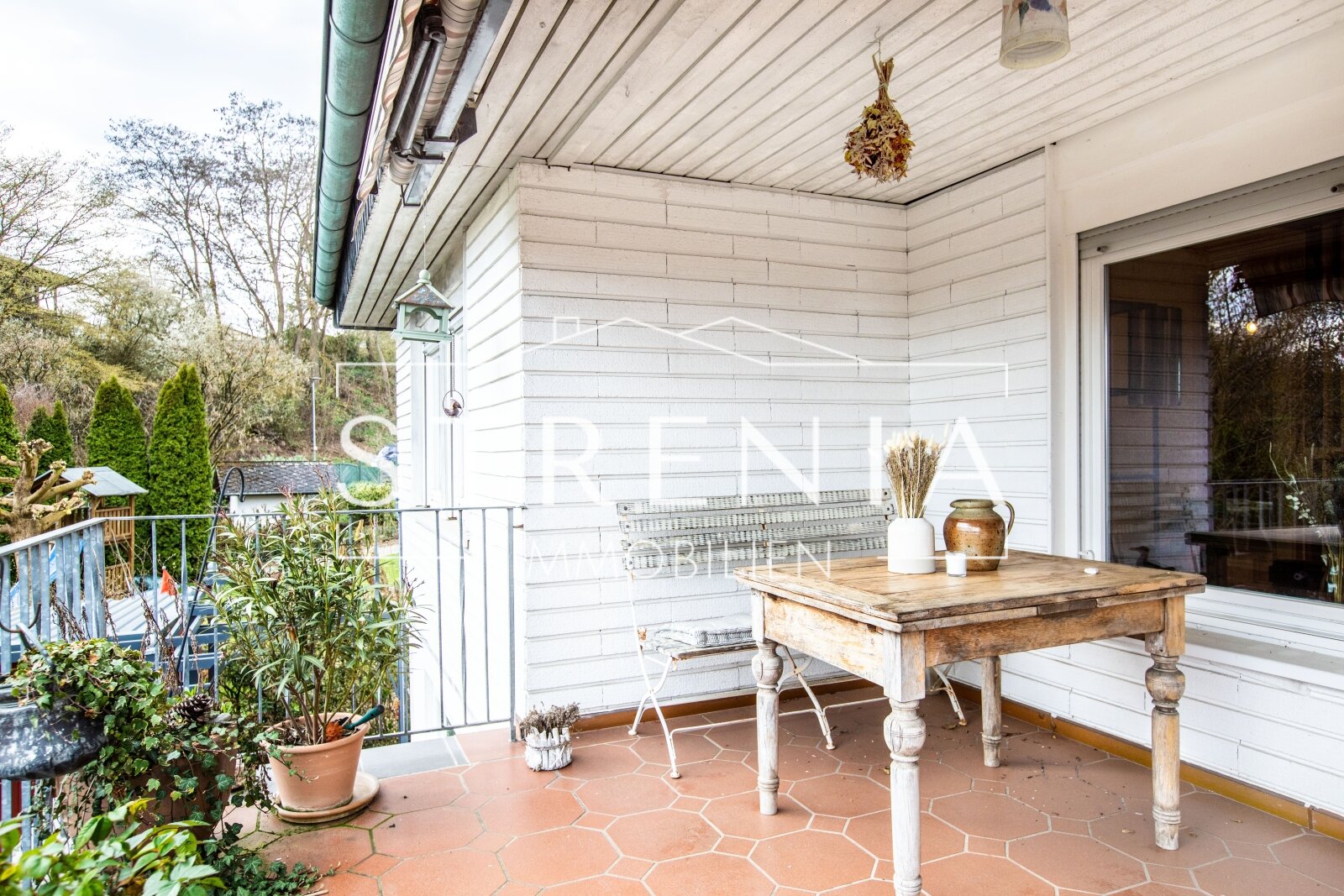 Familienidyll mit Fernblick – Großzügiges EFH mit Garten u. Garage in Andernach