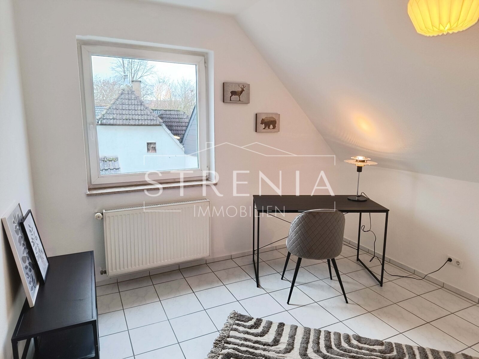 Voll ausgestattete 4Zi-Wohnung mit Stellplatz